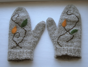 Finished Bittersweet mittens.